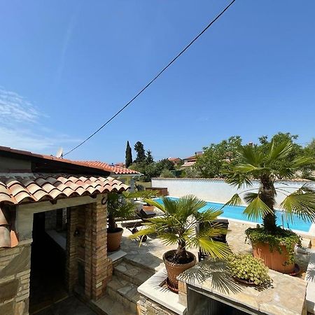 Holiday Home Bukovac Pula Luaran gambar