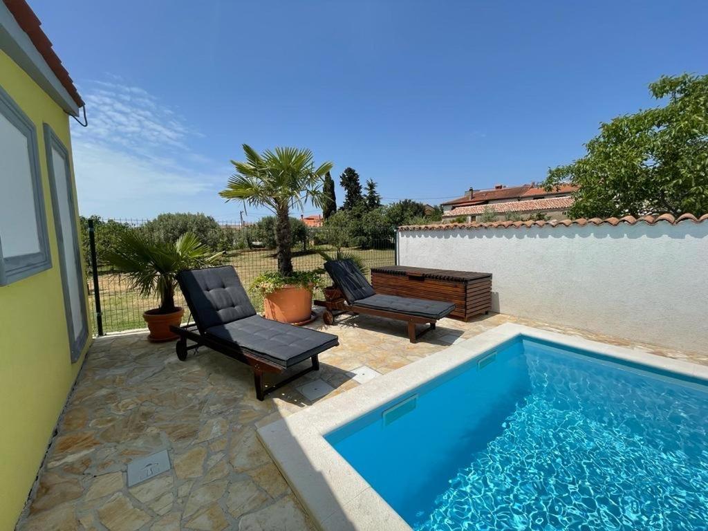 Holiday Home Bukovac Pula Luaran gambar