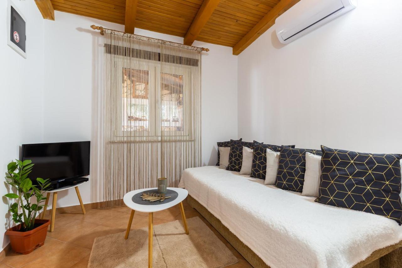 Holiday Home Bukovac Pula Luaran gambar